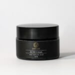 Say goodbye to acne with our Acne Cream! This powerful blend of natural ingredients doesn’t just treat acne, it also soothes skin and reduces redness. Restore your confidence and reclaim your radiant complexion. Clear skin is just a cream away! Lubbu lub